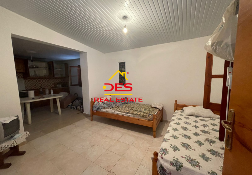 Bild 10 – Zum Verkauf steht ein privates Haus mit einem Grundstück von 500 m2 in Saranda.