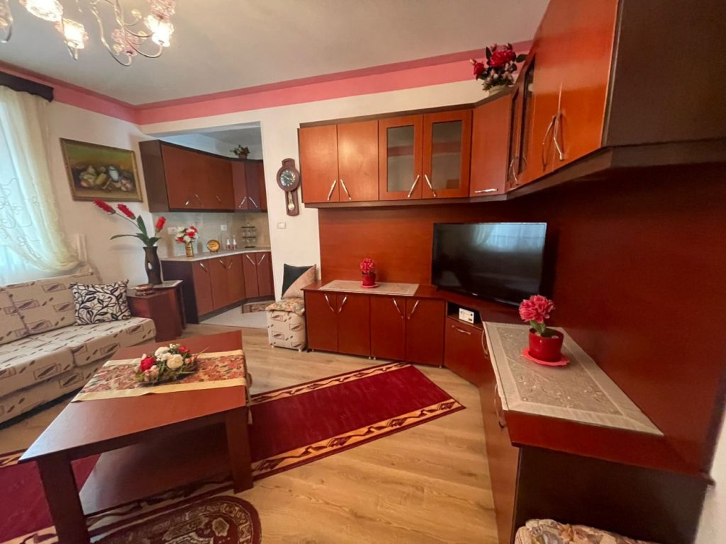 Bild 12 – ZU VERKAUFEN PRIVATES HAUS 3+2+1 IN KONISPOL + 3400 M2 OLIVENLAND (60 ANGEpflanzte OLIVENWURZELN)
