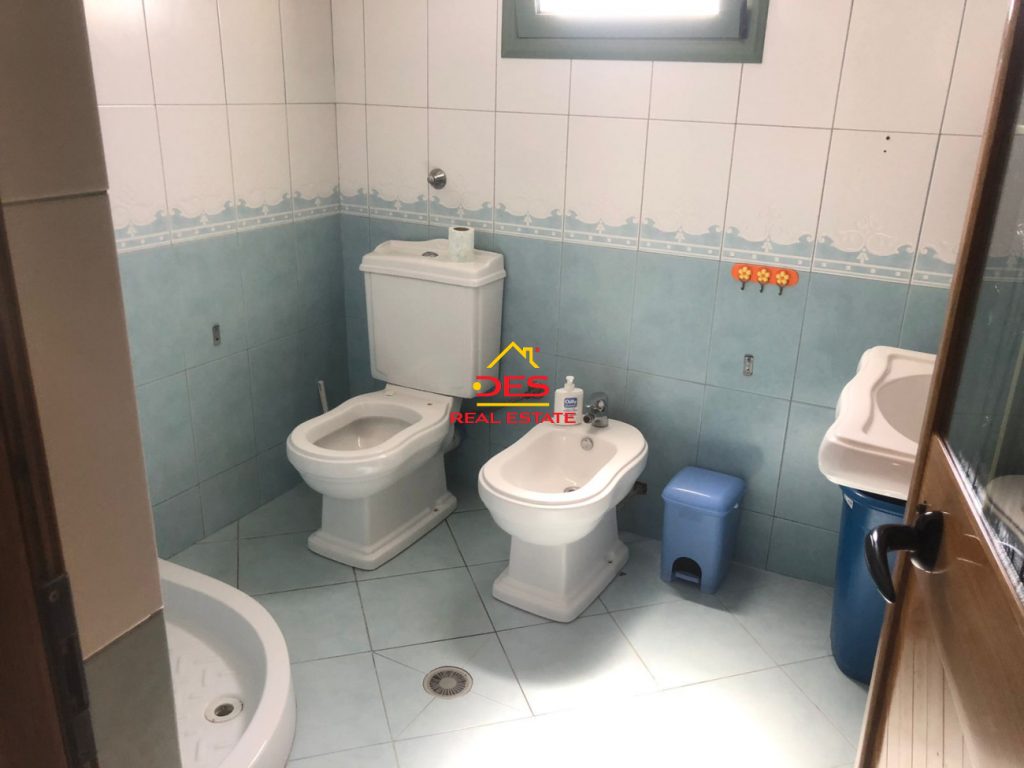 Bild 13 – Zum Verkauf: Haus mit 2 Etagen und einem Laden in der Nähe der ‚Shkolla Xhyheri‘, Vlora