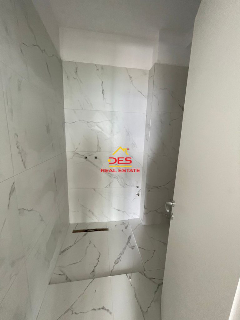 Bild 7 – Zum Verkauf steht ein luxuriöses Duplex-Apartment 2+1+2 mit Meerblick in Saranda