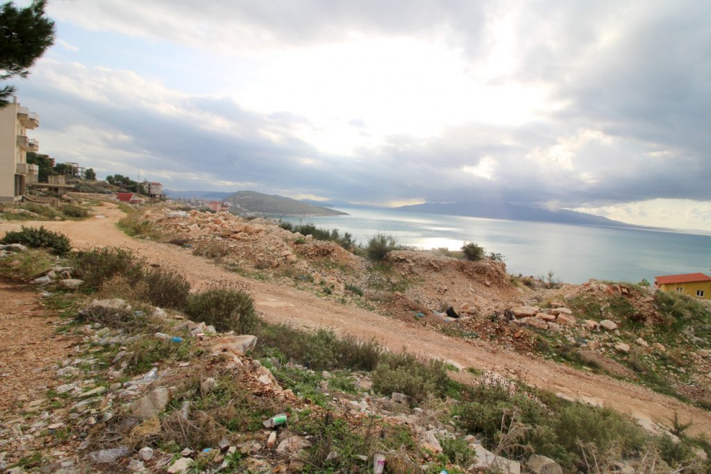 Bild 1 – Grundstück zum Verkauf in der Butrint-Straße, Saranda