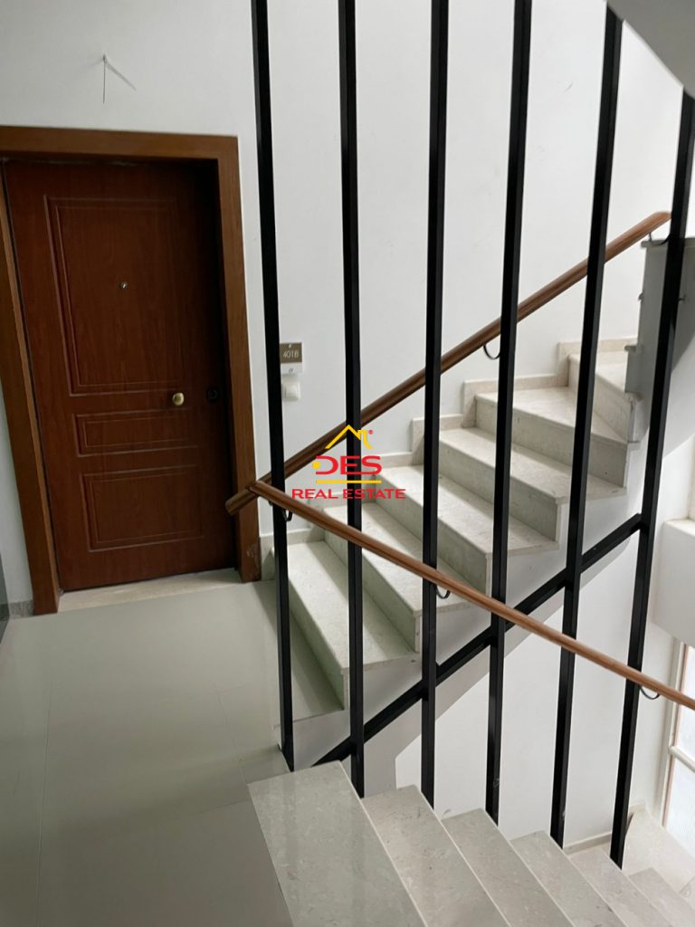 Bild 2 – Zum Verkauf steht eine Wohnung 2+1+2 in Saranda