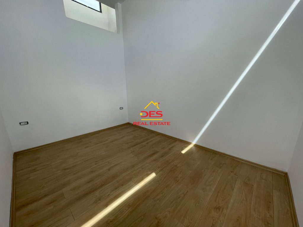 Bild 8 – Zum Verkauf steht ein luxuriöses Duplex-Apartment 2+1+2 mit Meerblick in Saranda