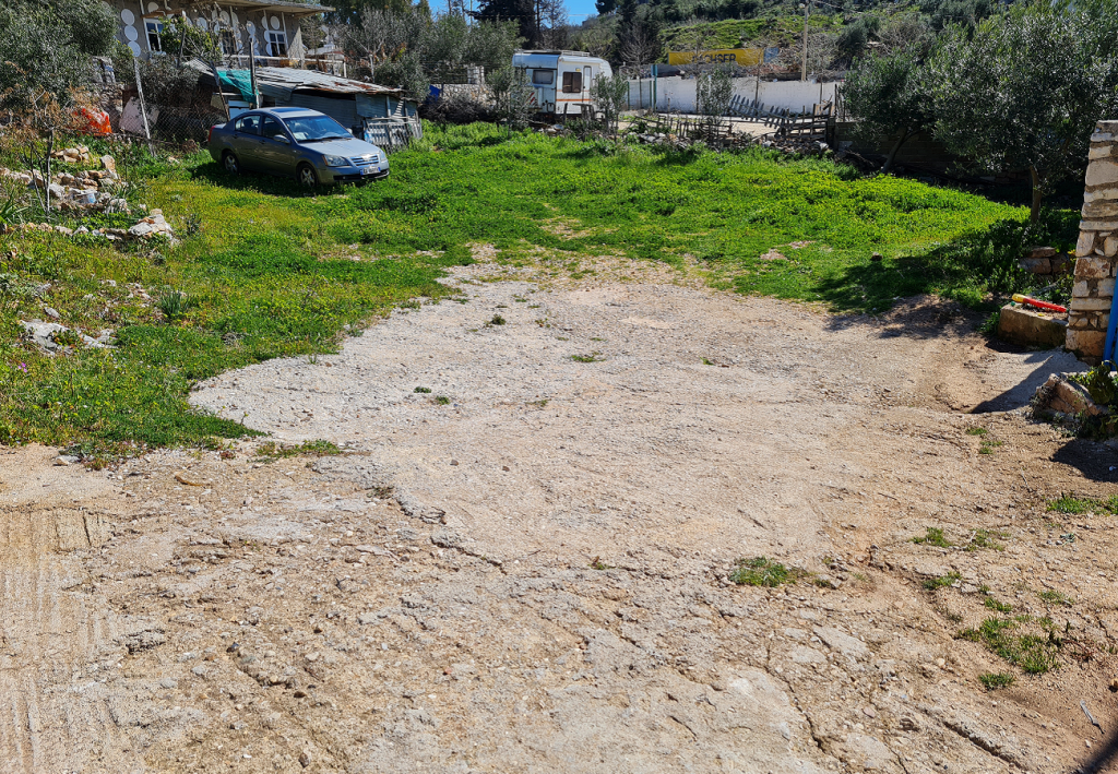 Bild 5 – Zum Verkauf steht ein privates Haus mit Grundstück in der Nähe des Meeres in Saranda
