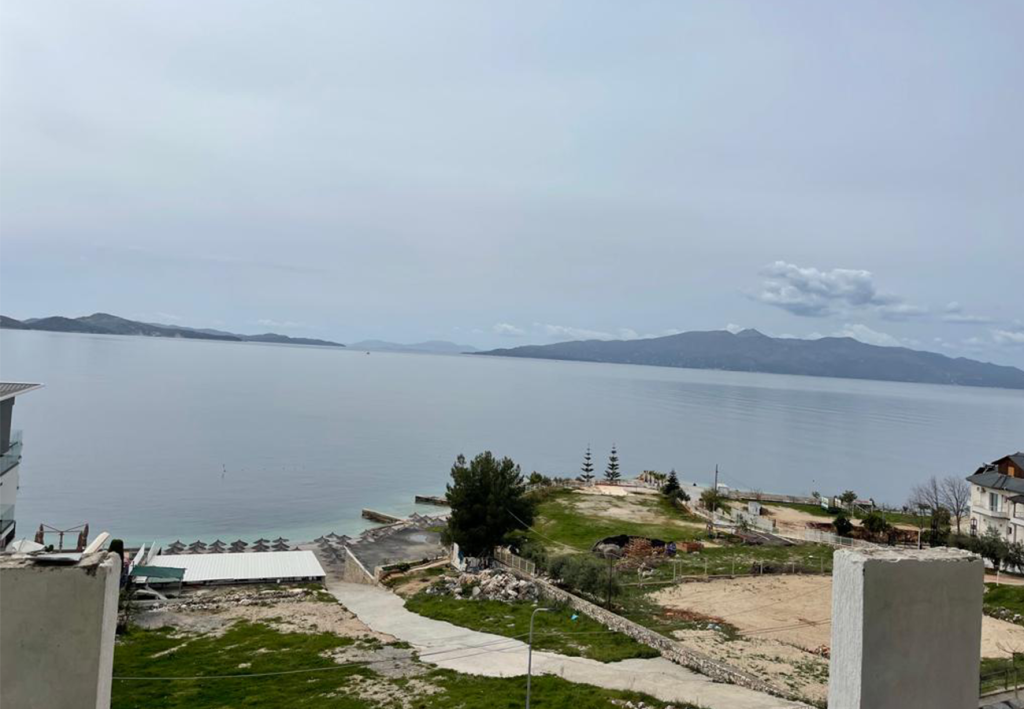 Bild 3 – ZUM VERKAUF – 2+1 APARTMENT AM MEER IN SARANDA
