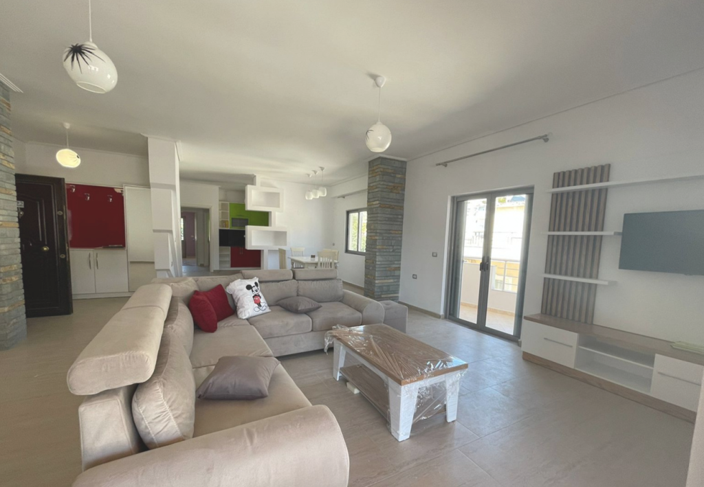 Bild 1 – OKAZION! WIRD VERKAUFT: HAUS MIT GARAGE IN SARANDA