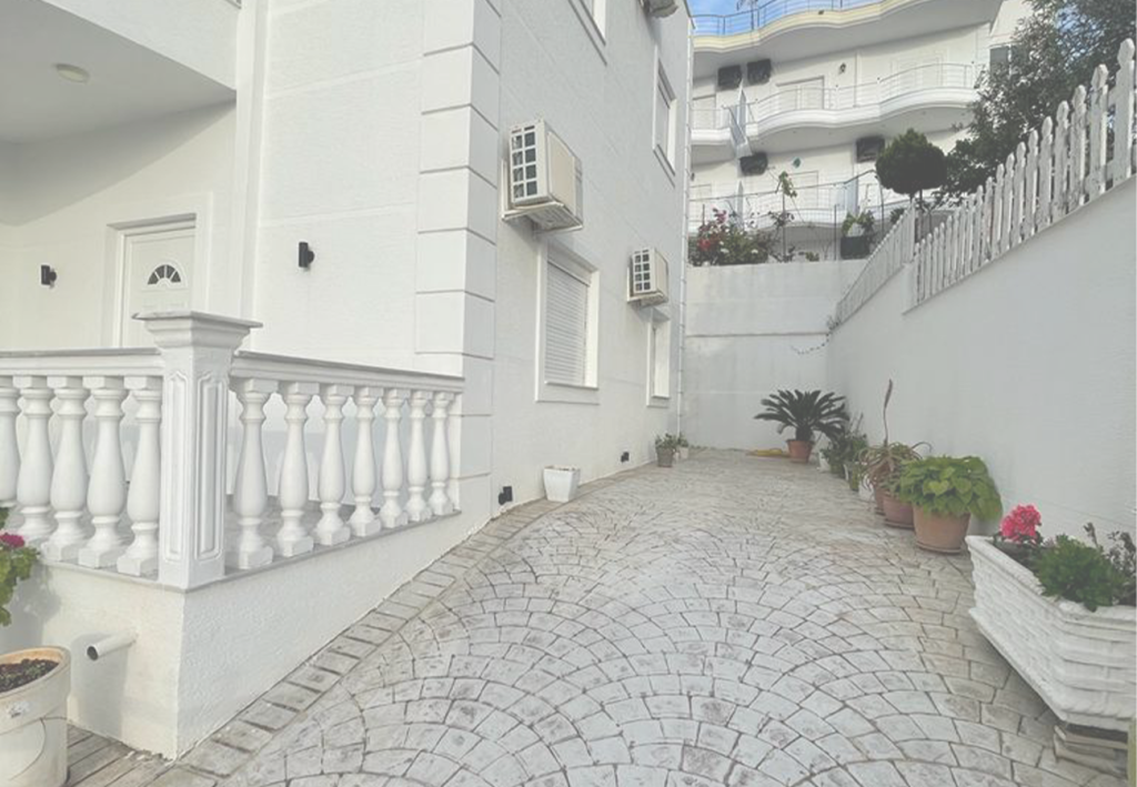 Bild 1 – Villa zum Verkauf in Ksamil