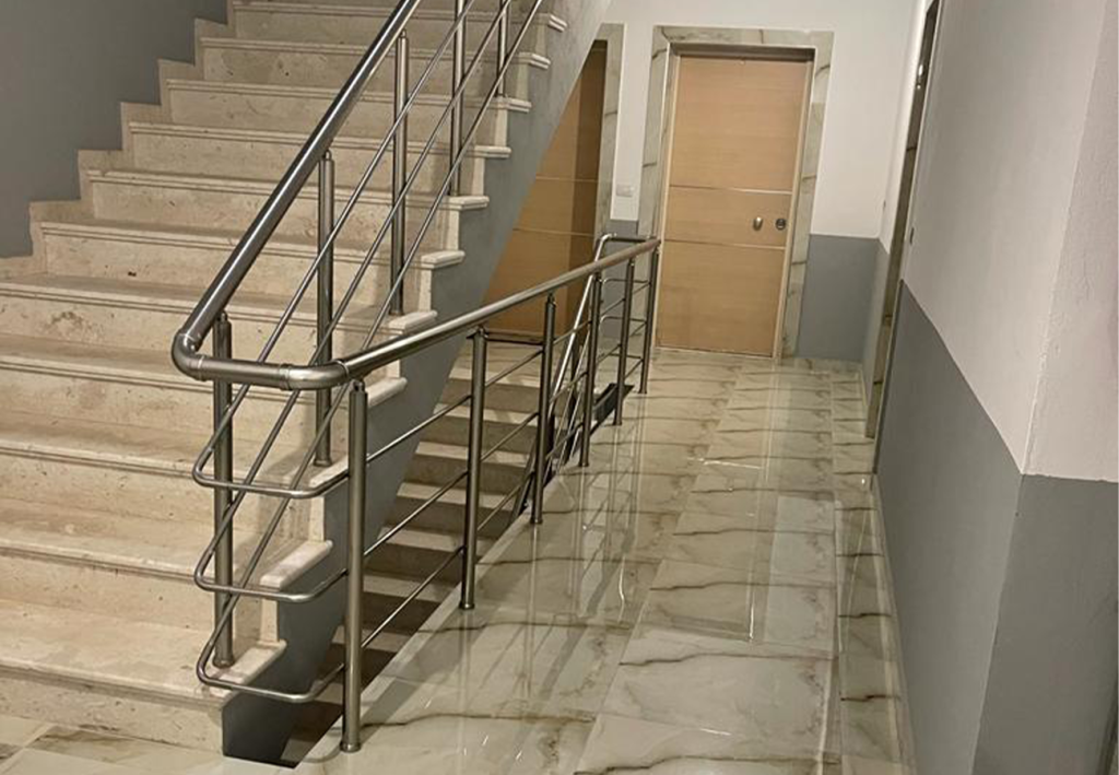 Bild 1 – Zum Verkauf steht eine 1+1 Wohnung in SARANDA
