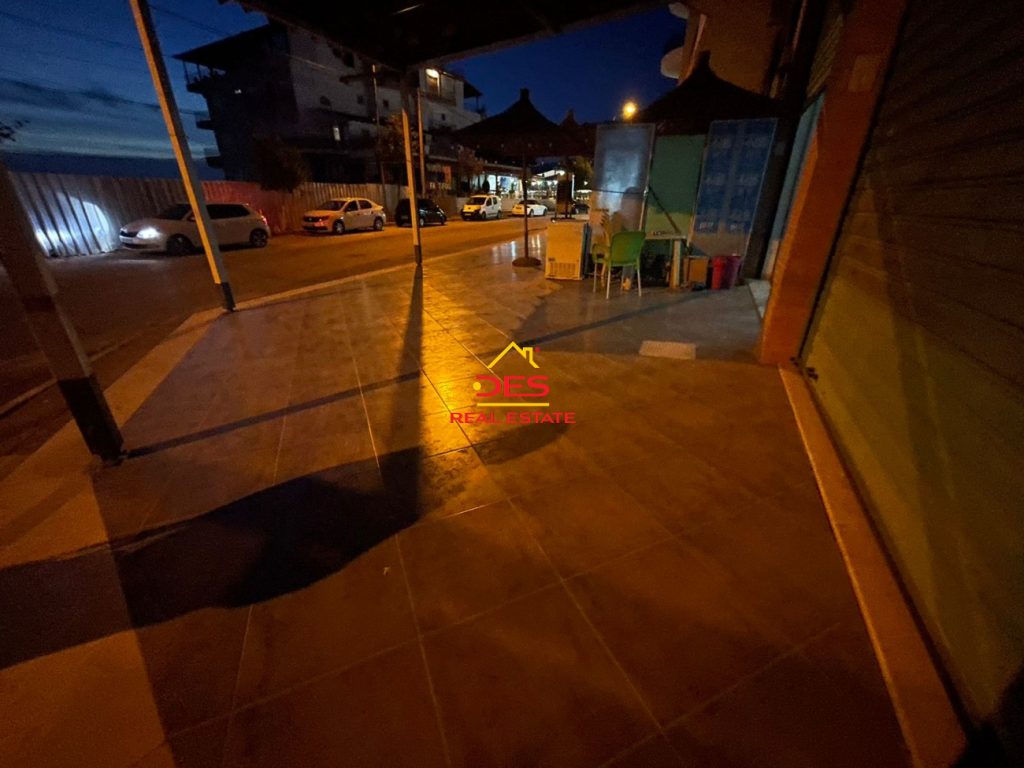 Bild 1 – Zum Verkauf: Geschäft in der Butrinti-Straße, Saranda