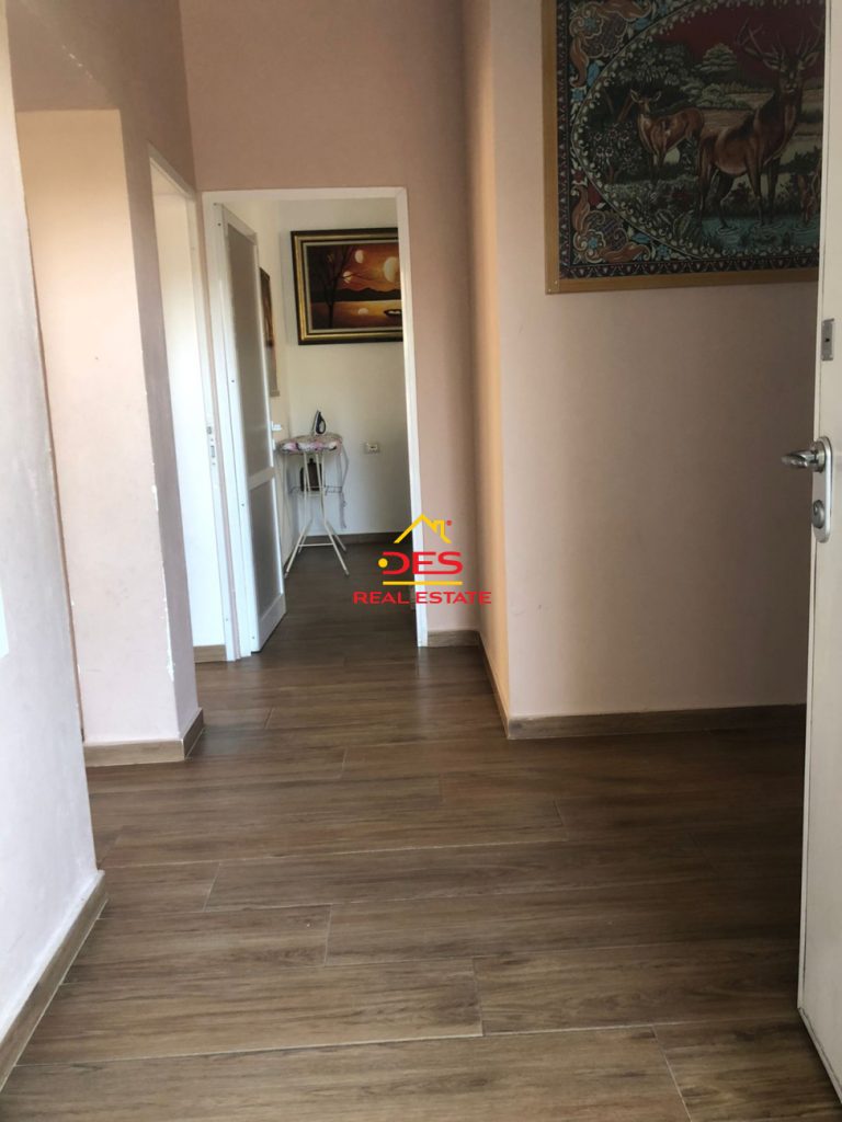 Bild 3 – Zum Verkauf: Haus mit 2 Etagen und einem Laden in der Nähe der ‚Shkolla Xhyheri‘, Vlora