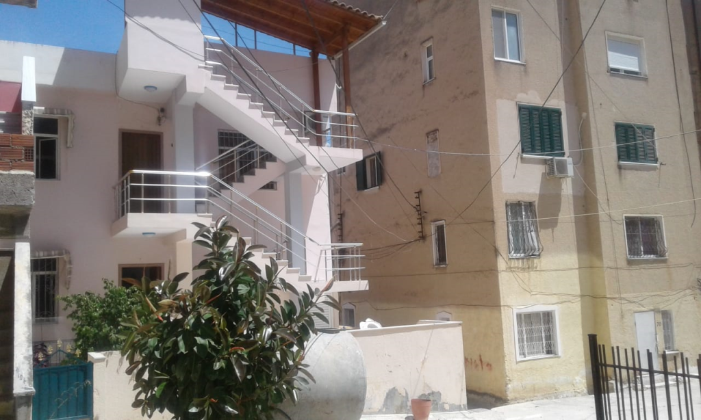 Bild 1 – Baugrundstück + Hotel in Saranda wird verkauft