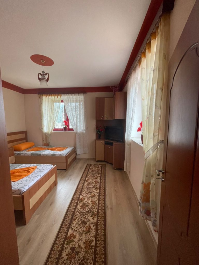 Bild 20 – ZU VERKAUFEN PRIVATES HAUS 3+2+1 IN KONISPOL + 3400 M2 OLIVENLAND (60 ANGEpflanzte OLIVENWURZELN)