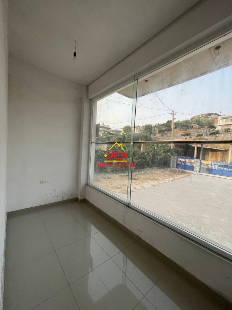 Bild 5 – ZU VERMIETEN: GEWERBLICHER RAUM VON 160 M2 IN METOQ, SARANDA