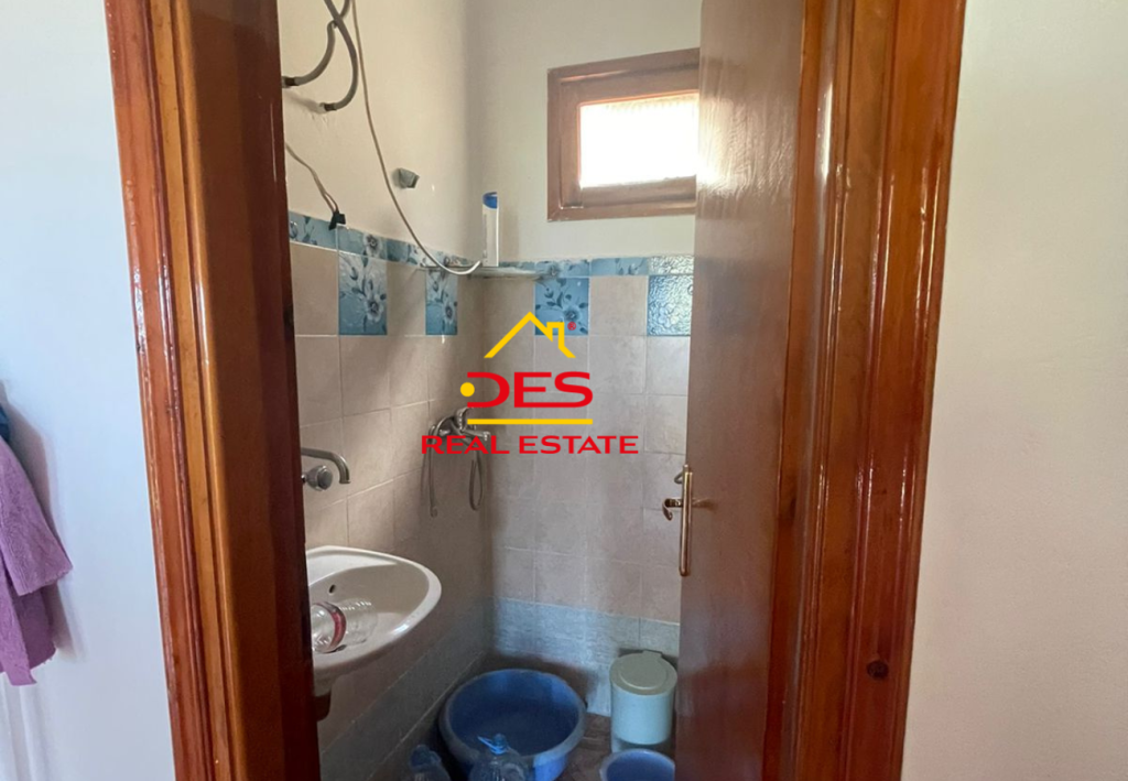 Bild 4 – Zum Verkauf steht ein privates Haus mit einem Grundstück von 500 m2 in Saranda.