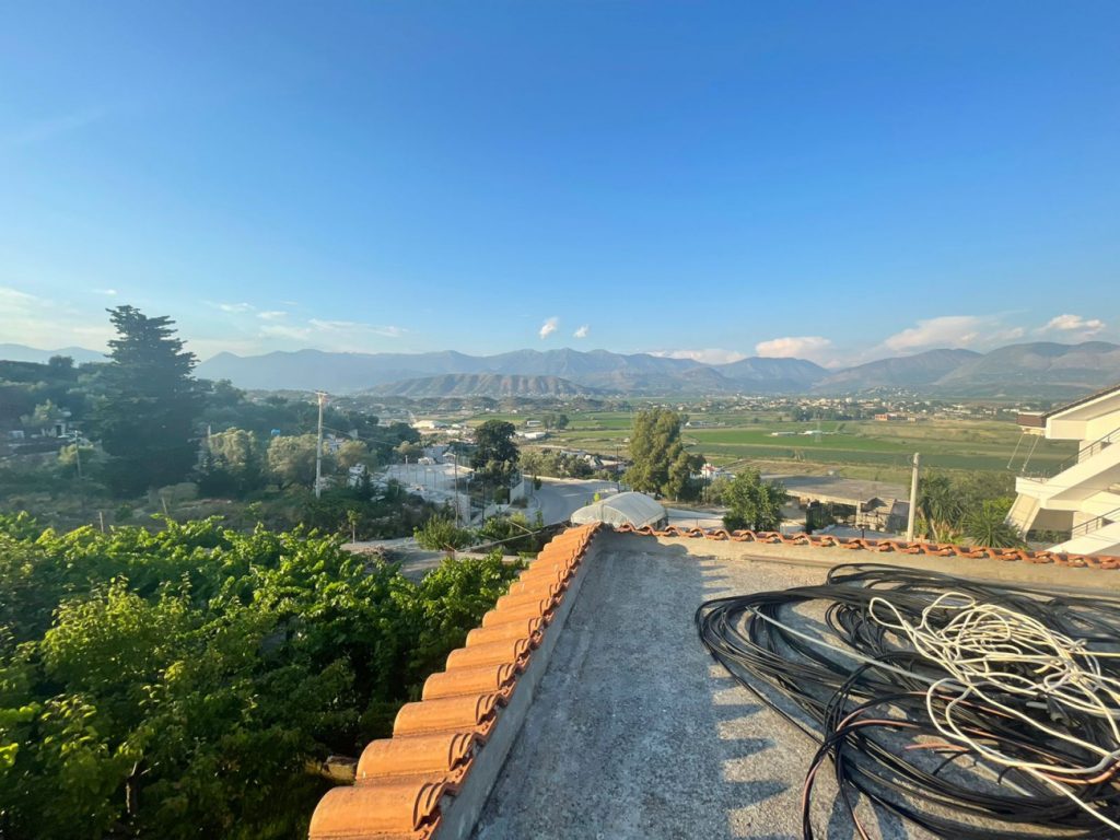 Bild 1 – Zum Verkauf: Privates Haus 2+1 in Metoq, Saranda