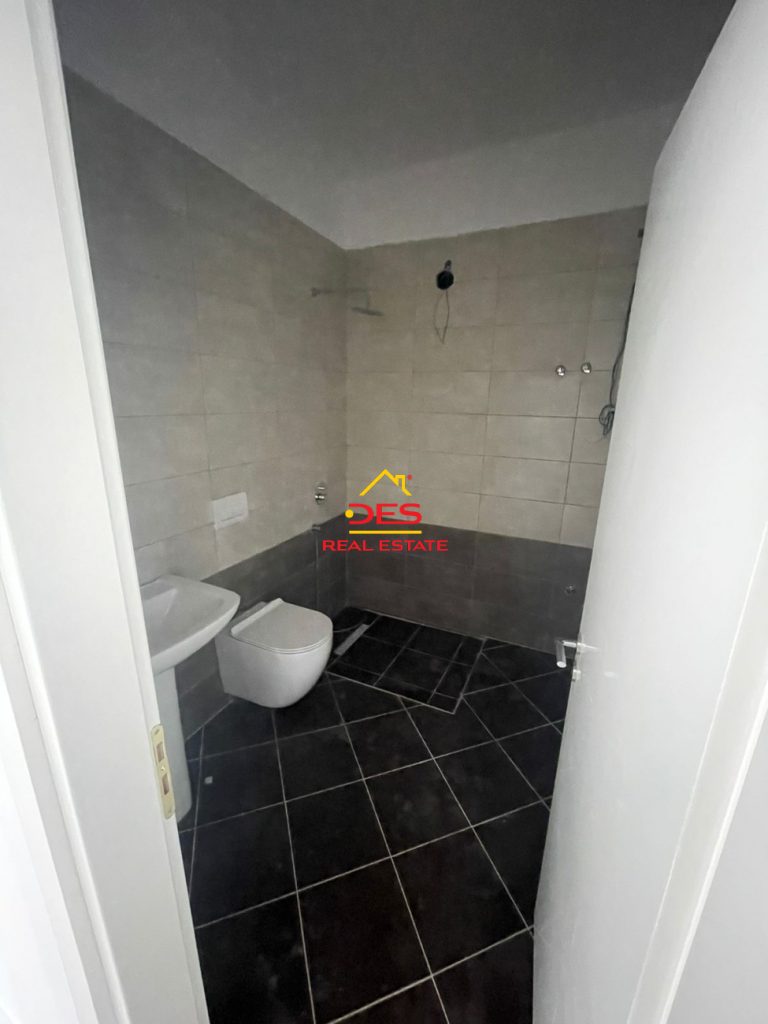 Bild 1 – VERKAUFT EINE 1+1 WOHNUNG IN SARANDA