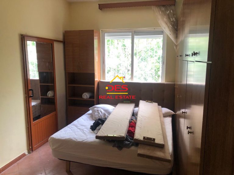 Villa mit 3 Stockwerken in der Nähe des Elektrizitätswerks, Vlora