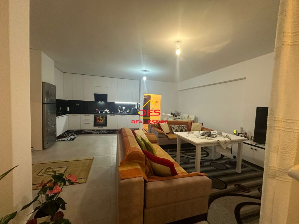 Bild 10 – Zum Verkauf steht eine Wohnung 2+1+2 in Saranda