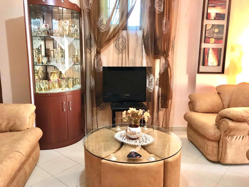 Bild 5 – Zum Verkauf steht eine zweistöckige Villa in Saranda