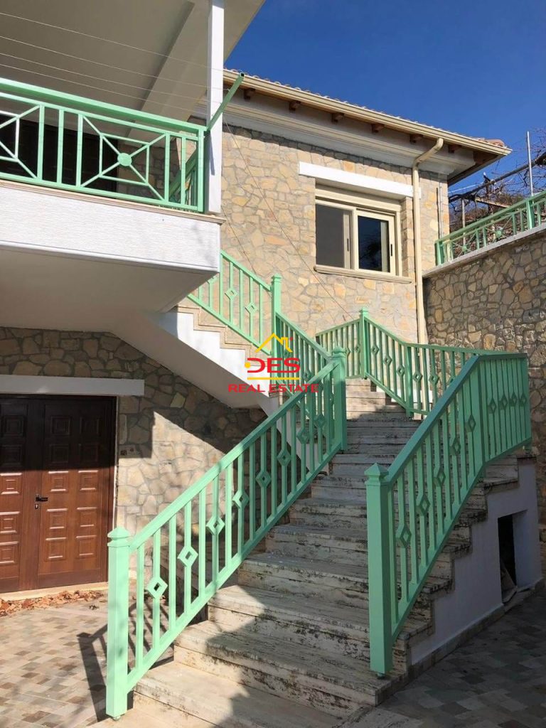Bild 3 – Zweistöckige Villa mit Meerblick in Piqerras, Saranda