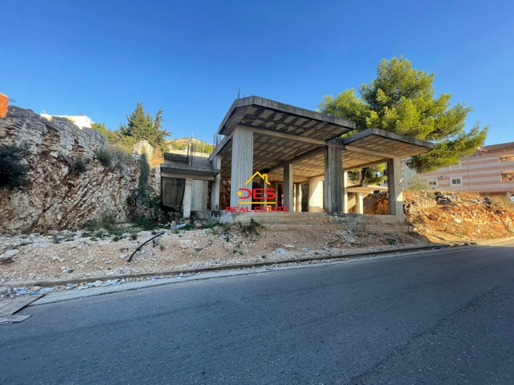 Bild 3 – Zum Verkauf steht ein privates Haus mit Grundstück in Saranda