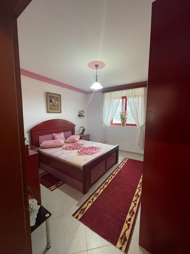 Bild 18 – ZU VERKAUFEN PRIVATES HAUS 3+2+1 IN KONISPOL + 3400 M2 OLIVENLAND (60 ANGEpflanzte OLIVENWURZELN)