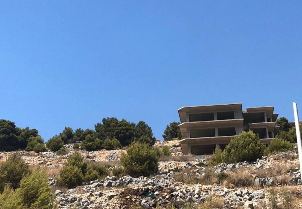 Bild 2 – GRUNDSTÜCK ZUM VERKAUF 500 M2 IN DER NÄHE VON MARINA PORTA, SARANDA