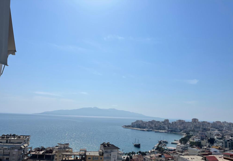 Zum Verkauf steht eine 1+1 Wohnung in SARANDA