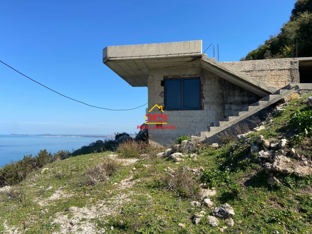 Bild 1 – Baugrundstück + Gebäude in Jonufër, Vlora, wird verkauft