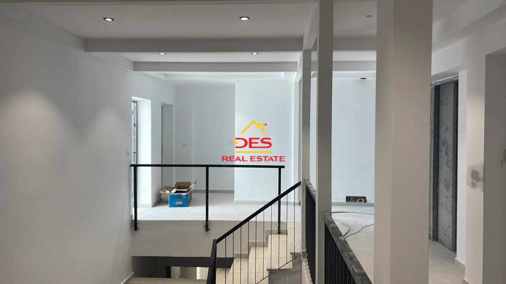 Bild 10 – Zum Verkauf steht ein luxuriöses Duplex-Apartment 2+1+2 mit Meerblick in Saranda
