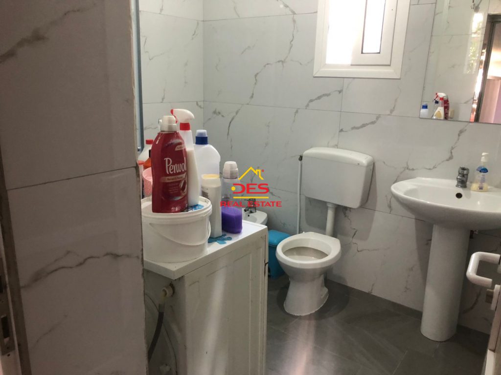 Bild 21 – Zum Verkauf: Haus mit 2 Etagen und einem Laden in der Nähe der ‚Shkolla Xhyheri‘, Vlora