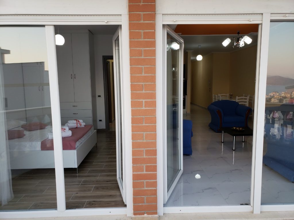 Bild 8 – Zum Verkauf steht eine 98 m² große Wohnung mit Meerblick in Saranda.