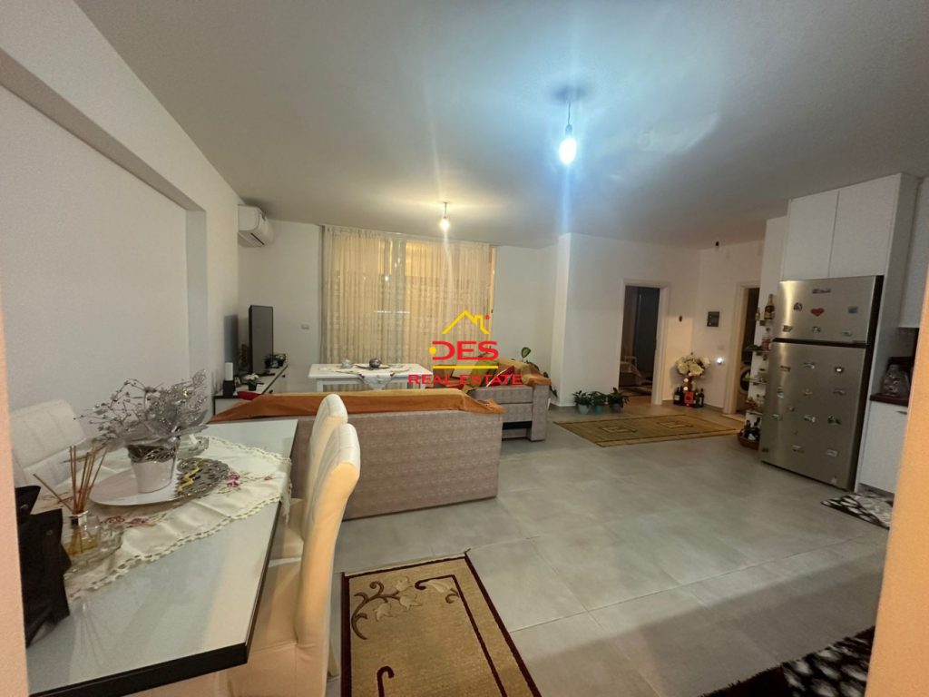 Bild 8 – Zum Verkauf steht eine Wohnung 2+1+2 in Saranda