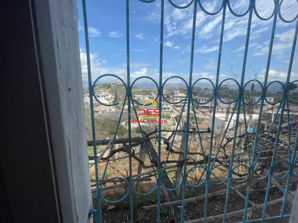 Bild 11 – Zum Verkauf steht ein privates Haus mit Garage in Gjashtë, Saranda.