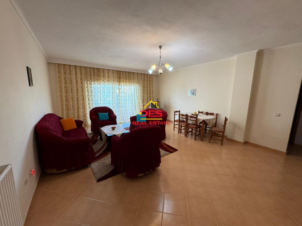 Bild 13 – Zum Verkauf steht eine Wohnung mit 3 Schlafzimmern, 1 Wohnzimmer und 2 Bädern in Saranda
