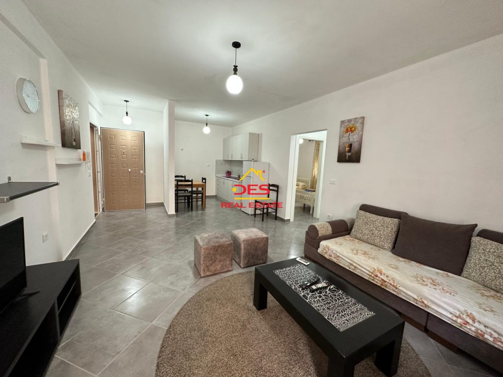 Bild 1 – Zum Verkauf steht eine 2+1 Wohnung am Strand