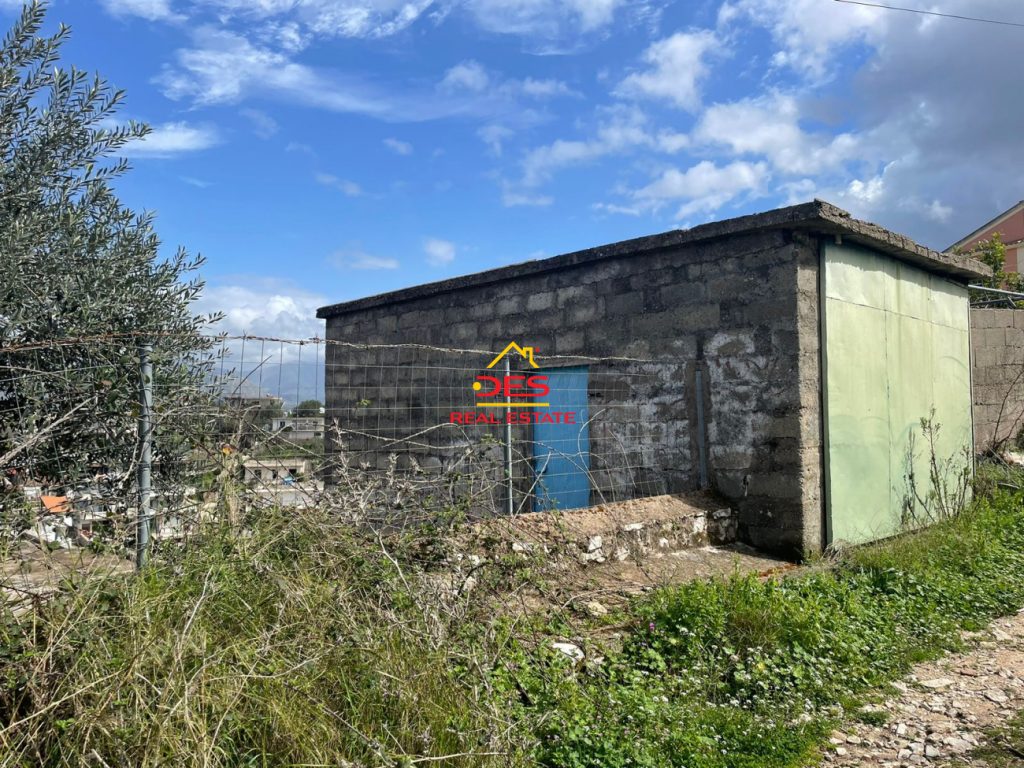 Bild 13 – Zum Verkauf steht ein privates Haus mit Garage in Gjashtë, Saranda.