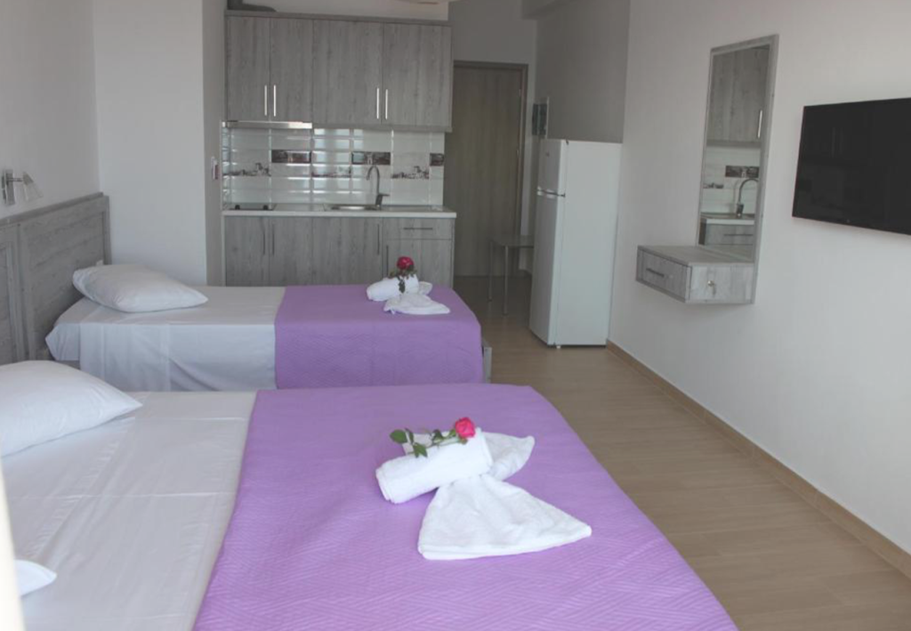 Bild 19 – Hotel + Grundstück in Dorf Qeparo, Himarë