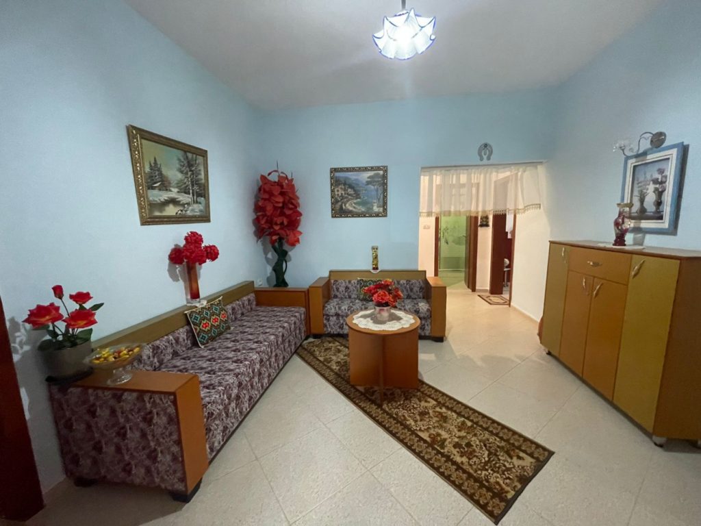 Bild 25 – ZU VERKAUFEN PRIVATES HAUS 3+2+1 IN KONISPOL + 3400 M2 OLIVENLAND (60 ANGEpflanzte OLIVENWURZELN)