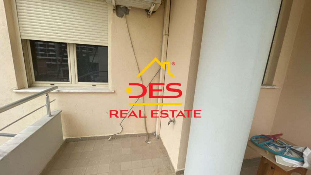 Bild 1 – Zum Verkauf steht eine 1+1 Wohnung an der Strandpromenade in Vlora.