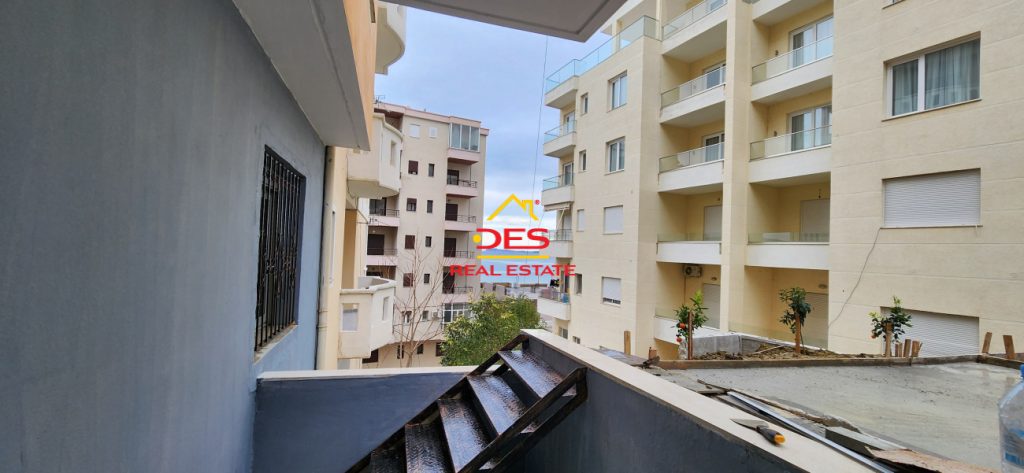 Bild 8 – Zum Verkauf steht eine 2+1 Zimmer Wohnung in der Nähe des Rrapi in Uji i Ftohtë, Vlora