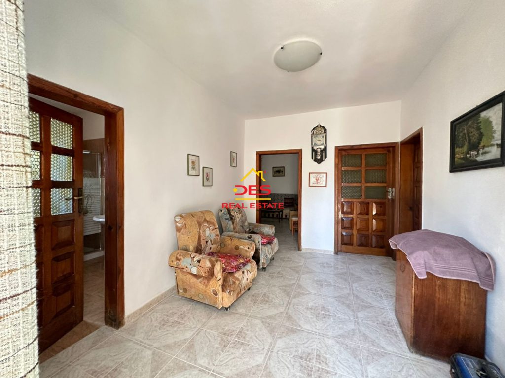 Bild 4 – Zum Verkauf: Privates zweistöckiges Haus in der Nähe des Polizeireviers, Vlora