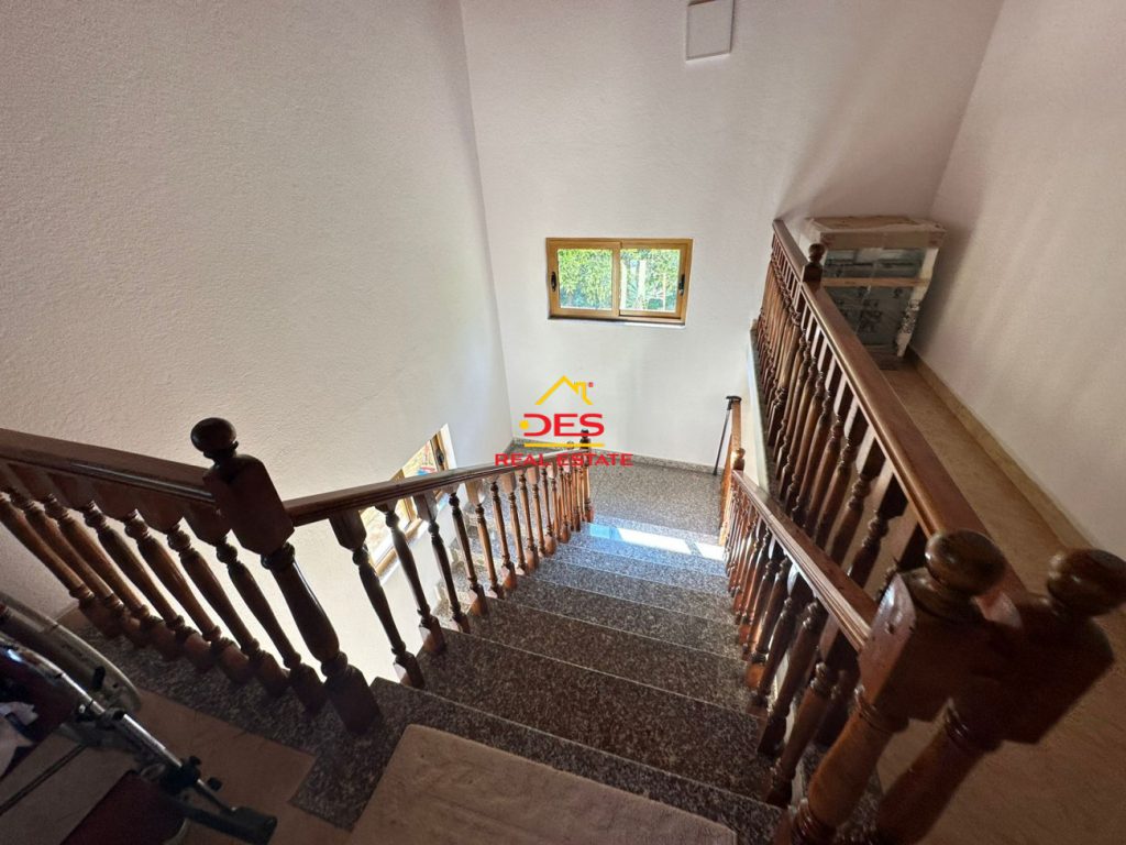 Bild 11 – Zum Verkauf: Zweistöckiges Haus in der Nachbarschaft Hajro Çakërri, Vlora