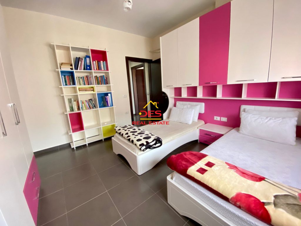 Bild 4 – Zum Verkauf steht eine 2+1 Wohnung am Lungomare, Vlora (Zweite Reihe).