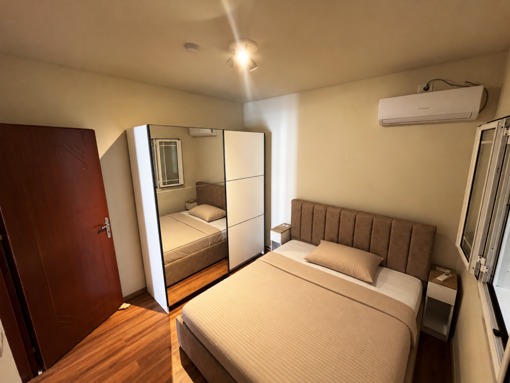 Bild 17 – Möbliertes Haus in Saranda-Metoq – große Veranda, 3 Stellplätze, Homeoffice & 24/7-Alarmüberwachung